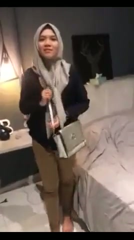 Jilbab main sama bule