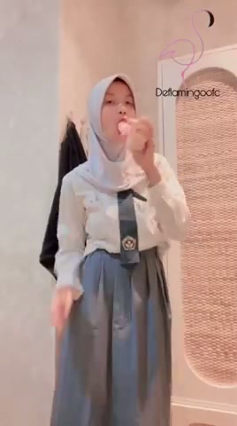 Cewek Jilbab SMA Main Dildo Pro Banget – – DoodStream