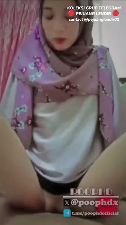 ▶️Jilbab cantik muka polos tapi jago goyang