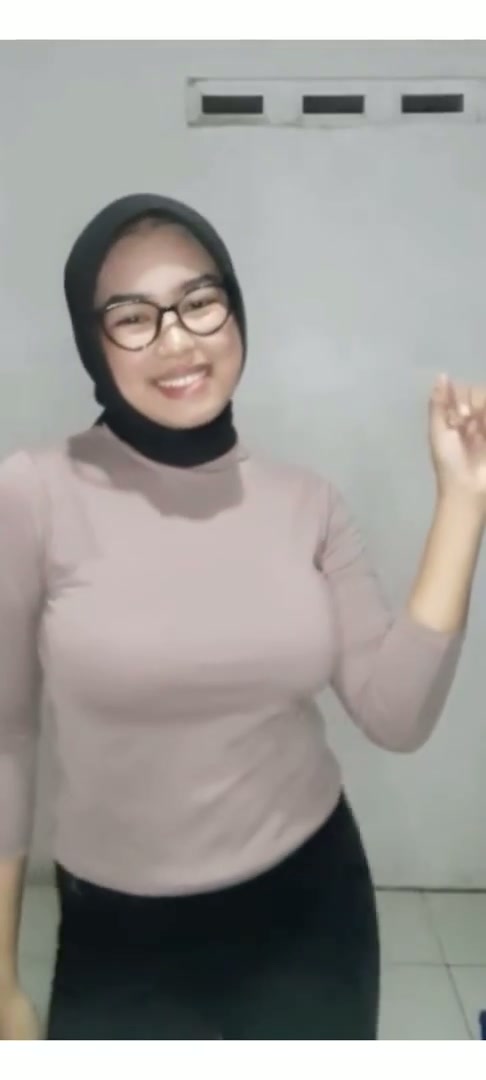 31/HIJAB CANTIK 2022 AGAK LEBAR BIGO LIVE PEMERSATU BANGSA – DoodStream