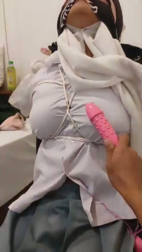 Hijabers SMA Disekap Dimainin Memewnya p.3