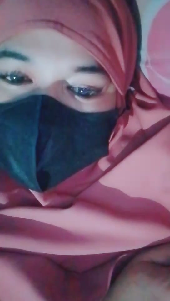 BINOR JILBAB SELINGKUH ML ADIK IPAR FULL PERCAKAPAN