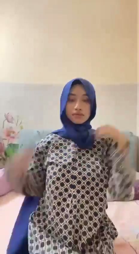 005 Hijab.mp4