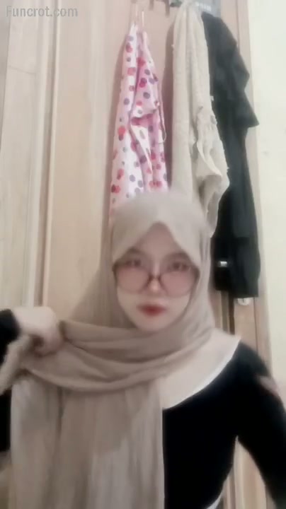 Hijab chindo pastinya isiannya bagus